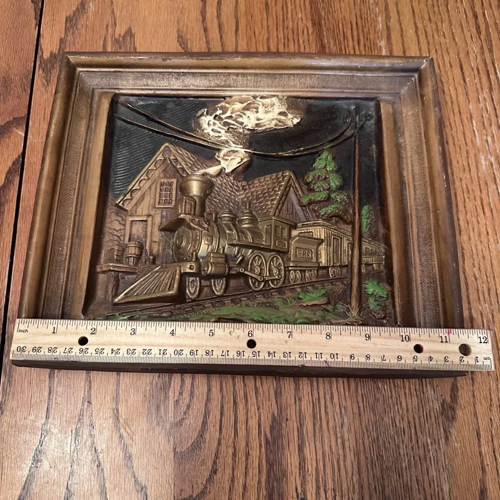 Vintage PRR Steam Train 3D Relief Wall Art Plaque Brown Gold 11x9‎ Railroad